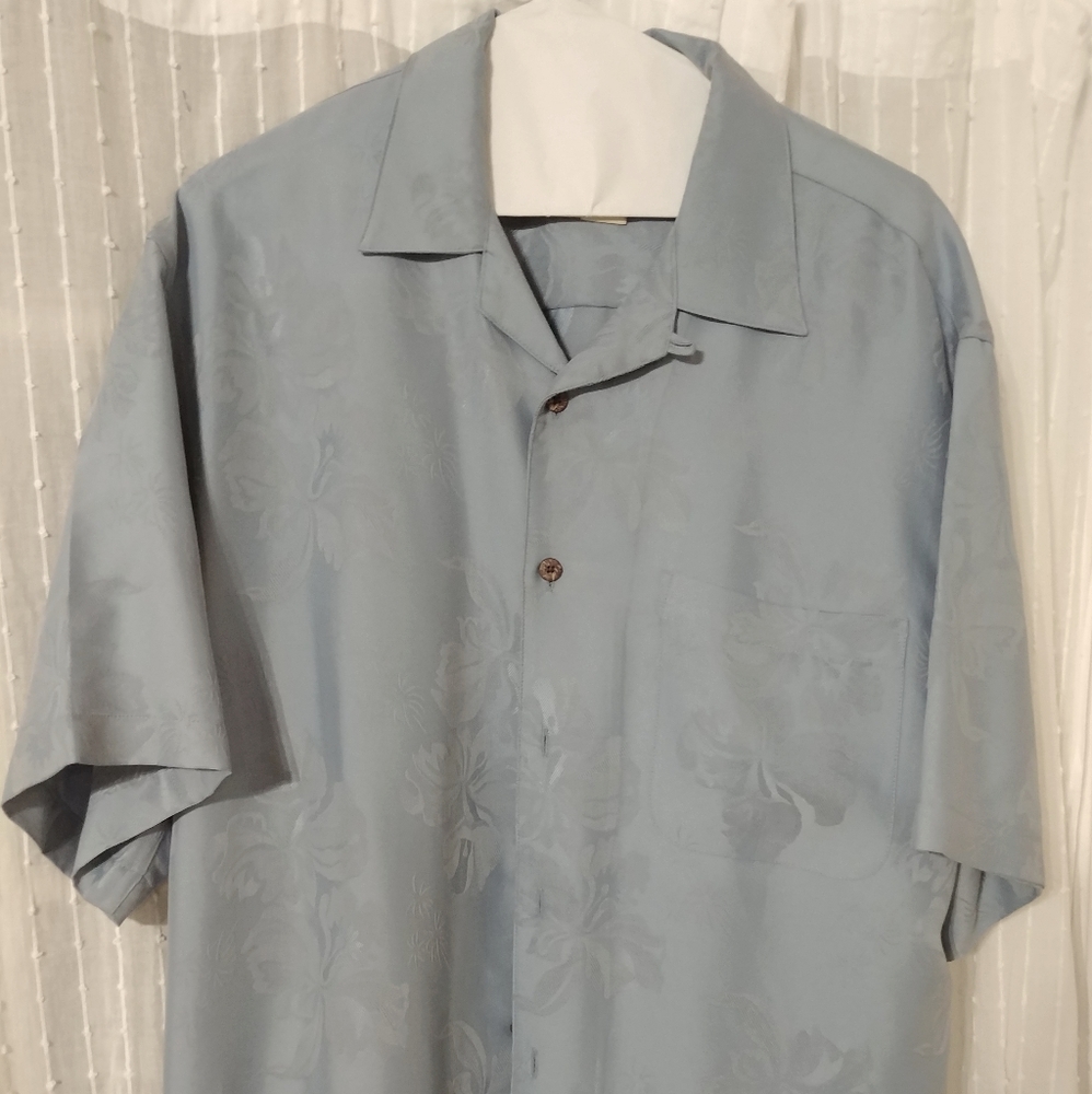 Mens Medium Jos A Bank Blue Hawaiian shirt